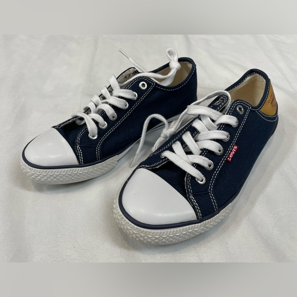 Levi’s Stan Buck Navy Blue Women’s Sneaker Shoes Size 7.5